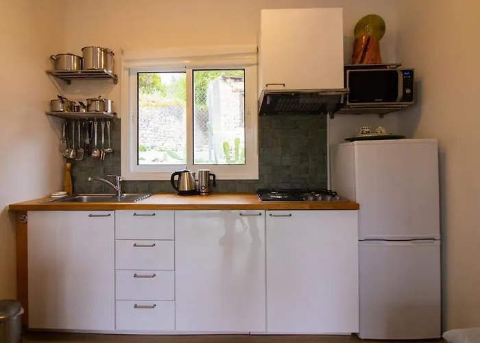 The Orangerie Mountain * Limnatis