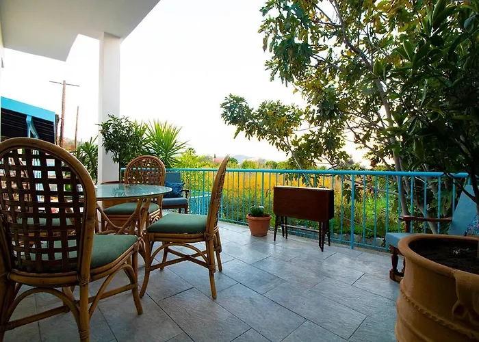 בית נופש The Orangerie Mountain Limnatis